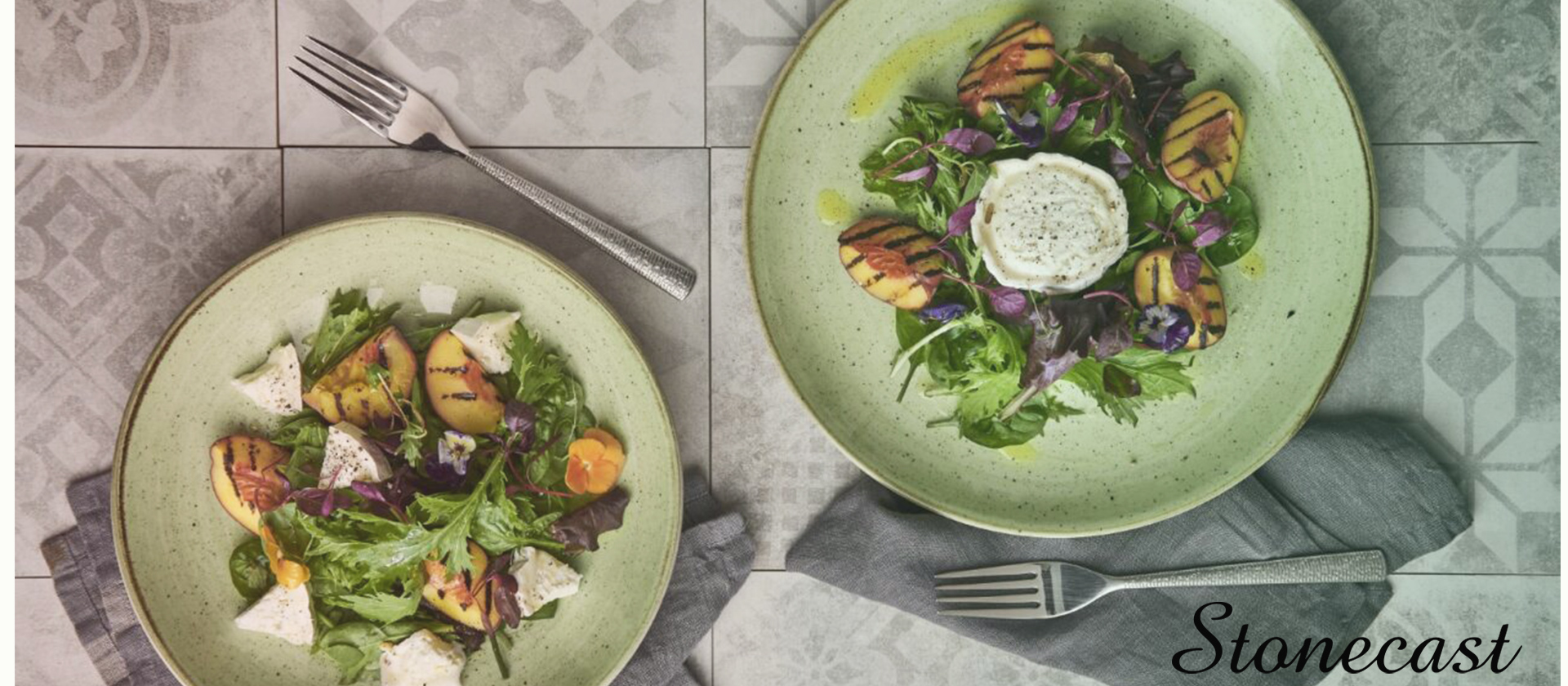 春にぴったりの色とりどりの食器が揃うイギリスの食器ブランドストーンキャストの食器は、料理が映える形・デザインに、丈夫で割れにくく食洗器もOKの機能性、鮮やかなカラーリングが魅力。