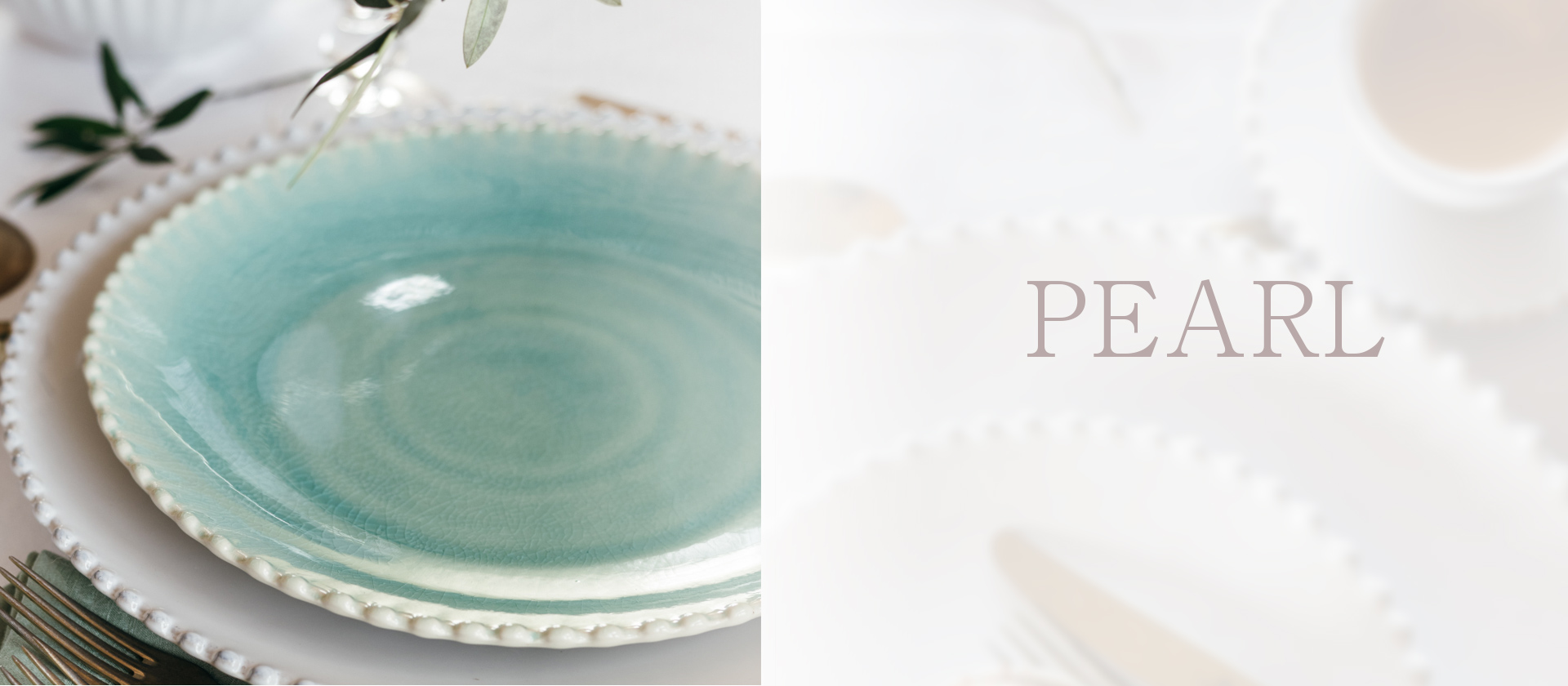 真っ白なお皿のふちにパールのような粒が並んだデザインがロマンチックで人気のﾊﾟｰﾙシリーズ。カジュアルからエレガントまで、いろんな場面で使いやすい食器です
